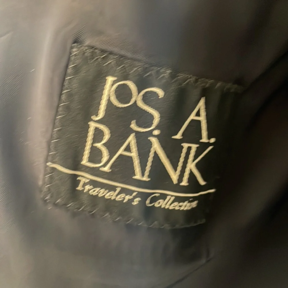 Jos. A. Bank Navy Blue 4 Piece Suit Set Traveler’s Collection